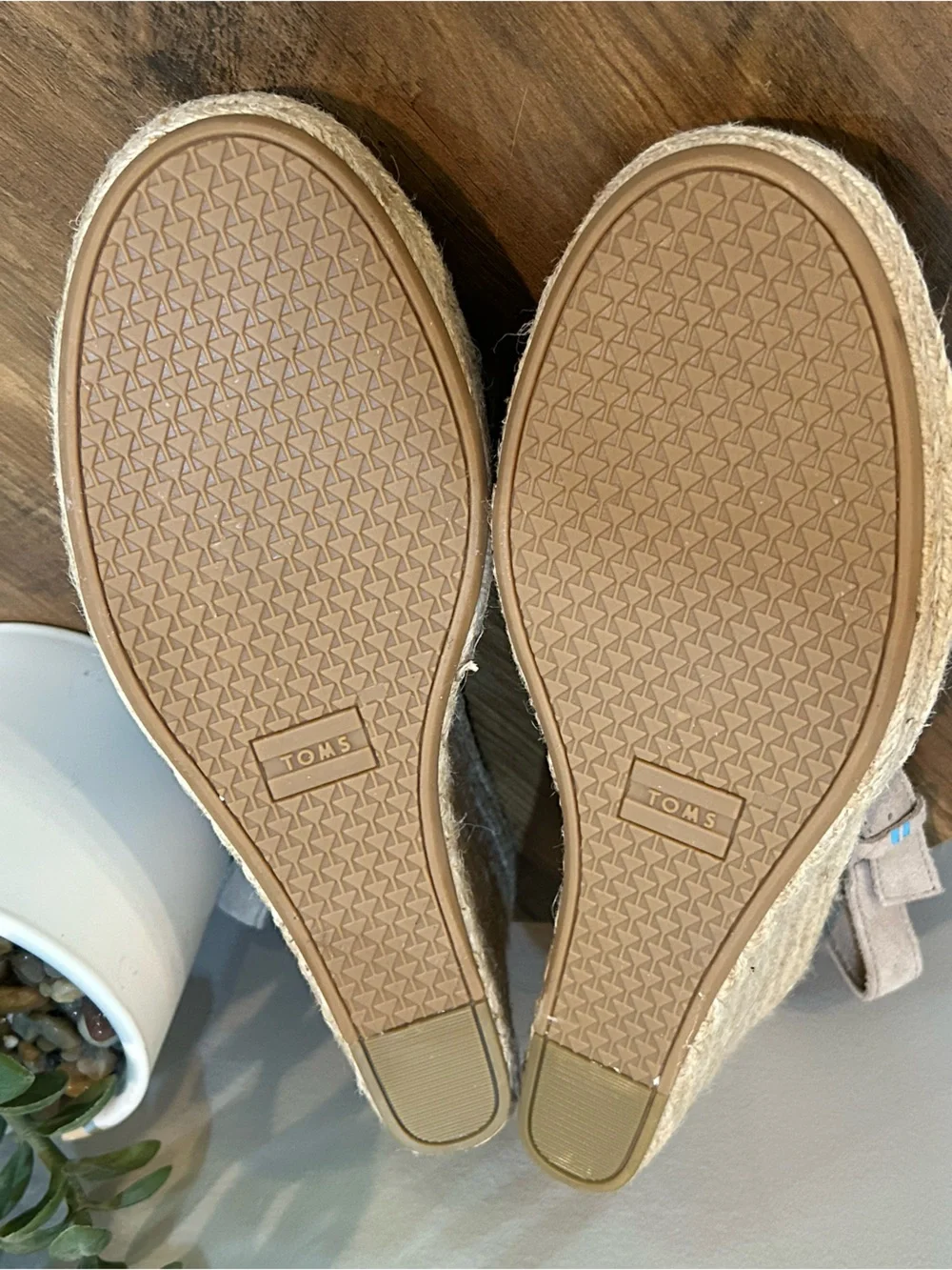 TOMS Women’s Taupe Suede Espadrille Wedge Sandals Size 11